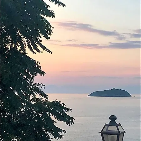 Laregina Гризолия