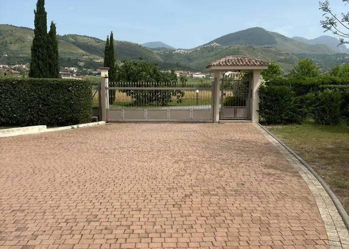 Laregina 住宿加早餐酒店 格里索利亚